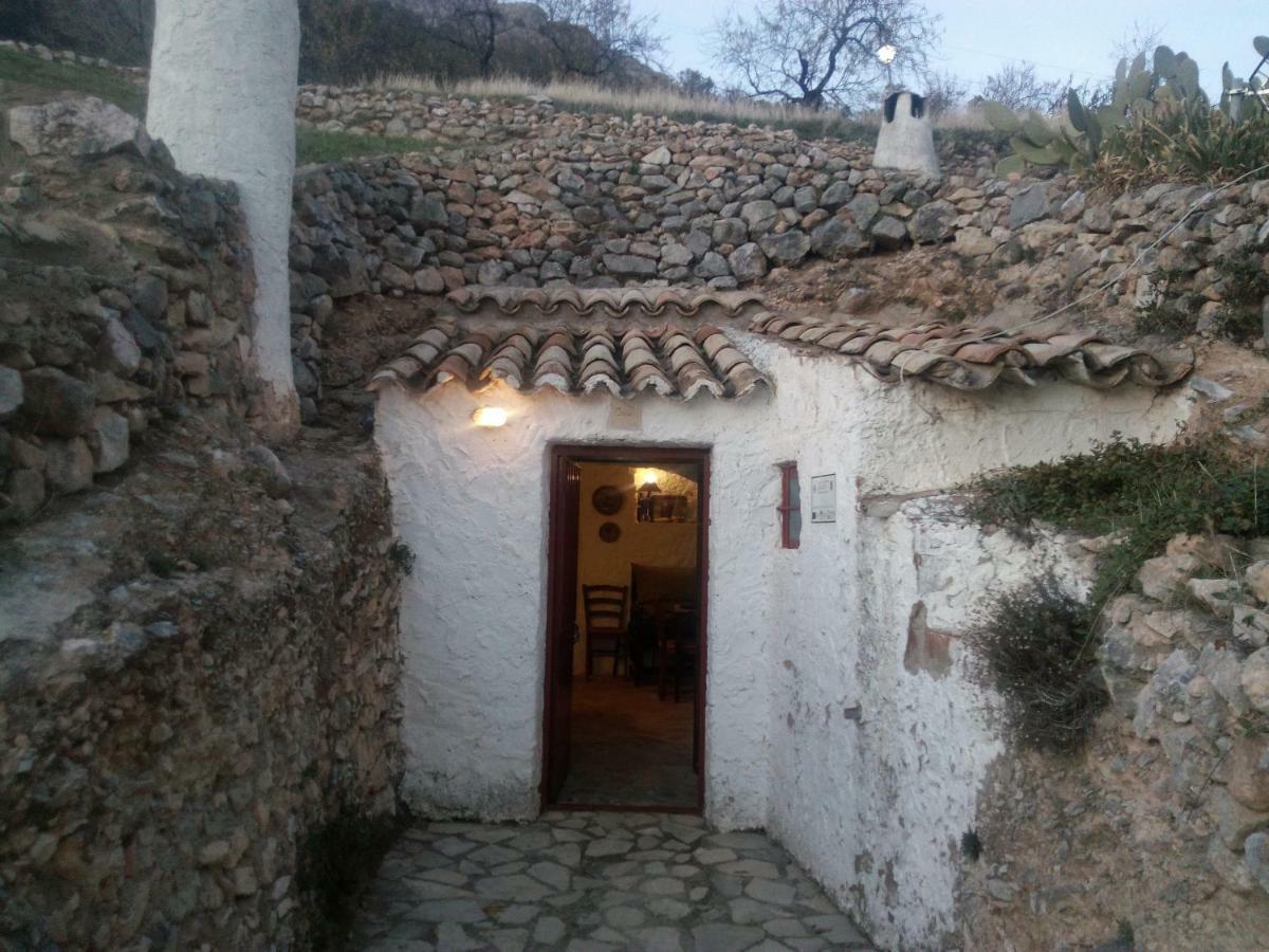 Cueva El Madrono Villa Pegalajar Luaran gambar